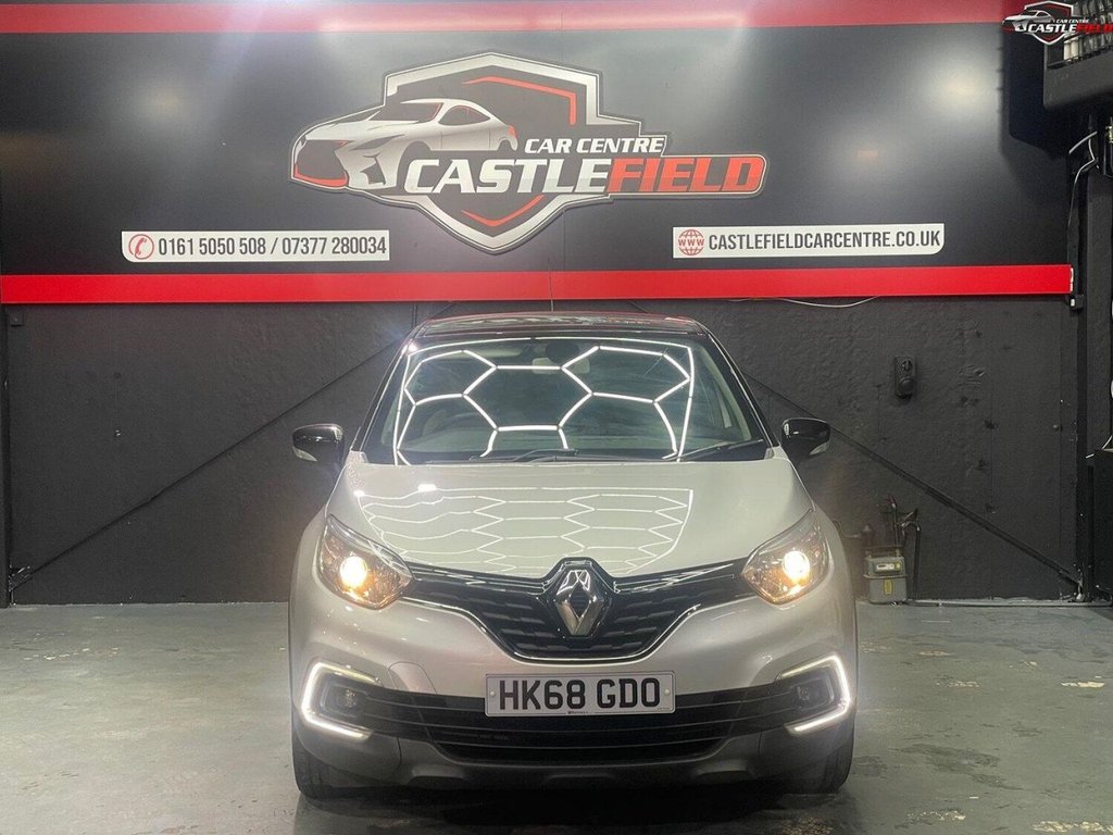 RENAULT CAPTUR 0.9 ICONIC TCE 5d 89 BHP